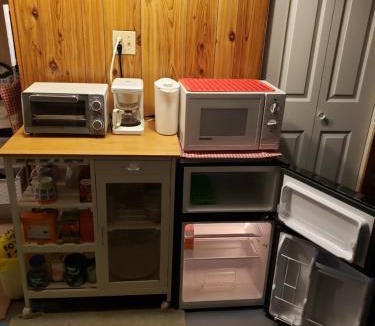 Algoma District House | Quiet, smokefree room, private bathroom & entrance