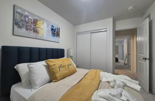 Brantford Apartment | Radiant Brantford 3-Bedroom Home with Dedicated Office Space