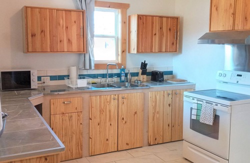 Lunenburg Apartment | Red Roof Bed & Breakfast