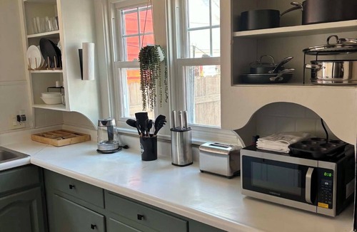Lockport House | Regency Retreat