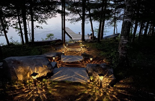 Lake of Bays Cottage | Relax, you've discovered your own secluded waterfront haven here at Idlehour.
