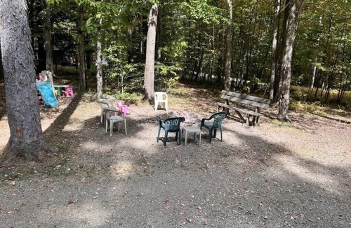 Russell Cabin | Relaxing 3 bedroom Pet Friendly Cabin in Scandia