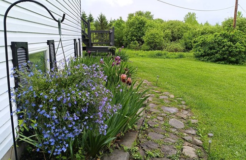 Groton House | Relaxing Retreat great location in the Finger Lakes 2-bedroom house