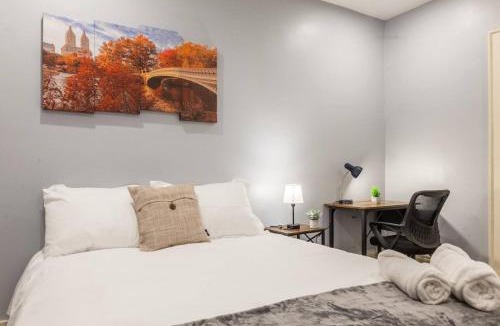 Buffalo Apartment | Remodeled2bd-wqueenbedmercy,tv,workdesk