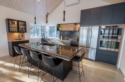 Les Eboulements Ski Chalet | Residence with a delicious change of scenery
