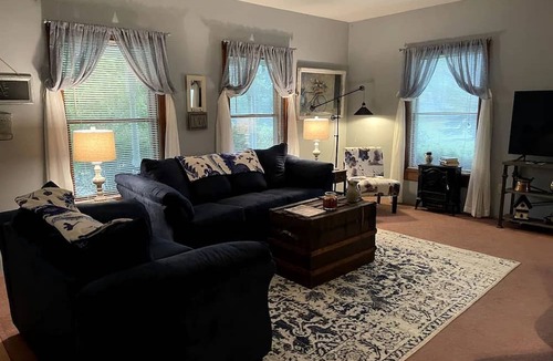 Town of Milo Cottage | Restored Farmhouse with Hot-Tub in Penn Yan, New York