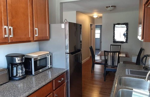 Downtown St. John's Apartment | Rhoda's Place - Roomy 2 Bedroom/Private Backyard/Steps to Downtown, Laundry