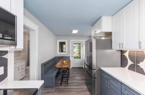 Grand Rapids House | Rink Side Retreat