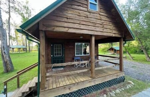 Belfast Cabin | :)River Getaway LogCabin | 4ComfyQBed +Electric #3