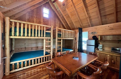 Belfast Cabin | :)River Getaway LogCabin | 4ComfyQBed +Electric #3