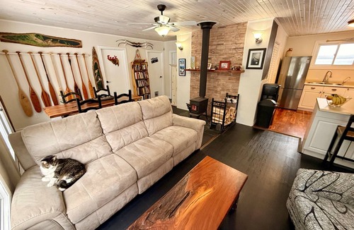 Bracebridge Cottage | River Haven Hideaway - Muskoka River