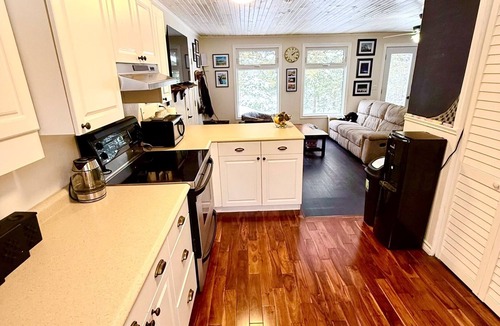 Bracebridge Cottage | River Haven Hideaway - Muskoka River