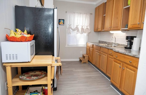 Rochester House | Rochester Cutler 3BR Extended Stay