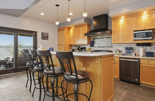 North Greece House | Rochester Lakeview 4br With Firepit Sleeps 6 4 Bedroom Home