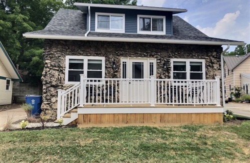 Huron House | Rock House - Lake Views & 15 Mins to Cedar Point