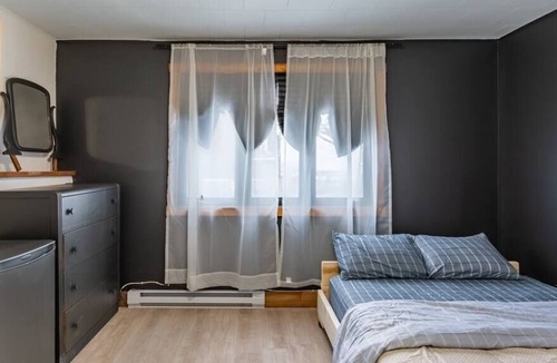Les Rivieres Apartment | Room in the Heart of the City