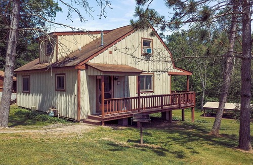 Gaines Cabin | Rough Cut Lodge - Pine Cabin