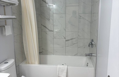 Jasper Place Hotel | Rundle Inn and Suites