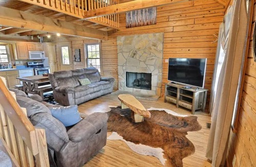 West Lafayette Cabin | Rustic Cabin Near Purdue University