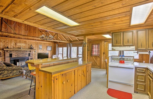 Moorestown Cabin | Rustic River View Cabin w/Fire Pit, Games & Grill