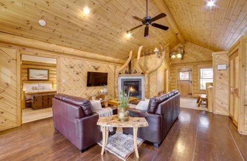 Tustin House | Rustic Tustin Cabin on 7 Acres w/Fire Pit & Porch