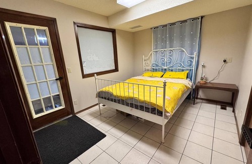 Northwest Calgary Bed & Breakfast | Sandstone Homestay