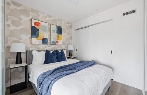 The Queensway Apartment | Scenic 2BR Condo with Views & Free Parking