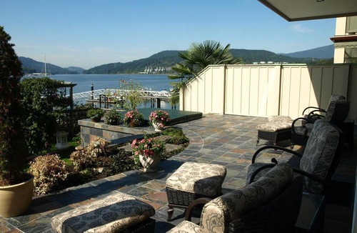 Port Moody Apartment | Sea Coast Inn Spa Suite- Registered and Licensed Beach Front Getaway