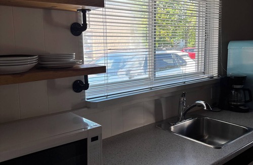 Seaforth Apartment | Seaforth Suite Near Lake Huron