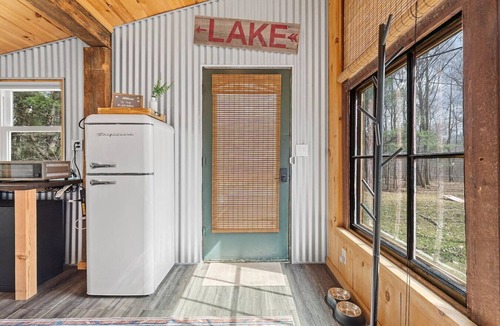 Branchport Cabin | Secluded Cabin, Hot Tub, Fire Pit, Pets, Grill