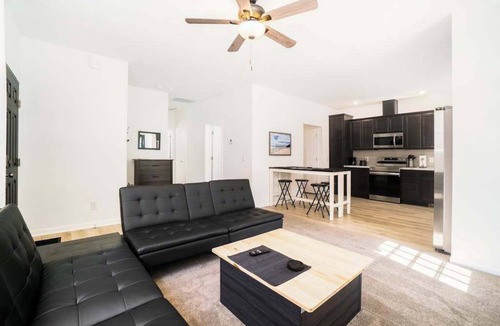 Honor House | Secluded & contemporary cottage with a washer/dryer, central AC, & firepit