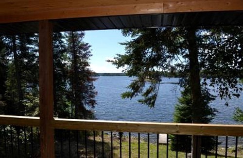 Kenora Cottage | Secluded Waterfront Cottage Rental with Private Dock on Cameron Island in Ontario
