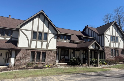 Clymer Condo | “Seek The Peak” 3BR+Loft Golf & Ski in and out access. Family Retreat sleeps 14