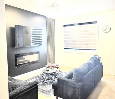 Southwest Edmonton House | Serene 3 Bedroom Home near YEG with Pool table