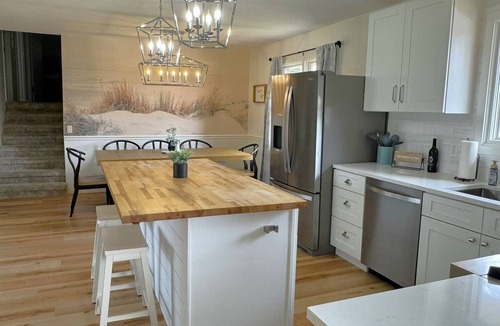 Stevensville House | Serene home POOL OPEN JUNE 1 large fenced yard