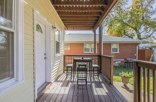 Forest Park Apartment | Serene One BD in Forest Park w/Parking & Balcony