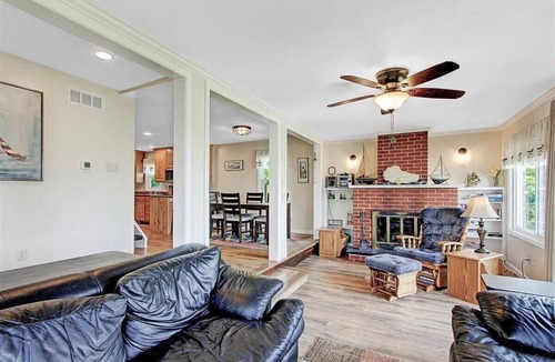 Lakeview House | Serenity Lakefront Home on Techumseh Island - Sleeps 6, 2BR, 1.5Bath, Boat Dock