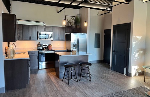 Kalamazoo Apartment | Serenity Stay in Luxury