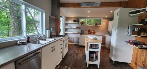 Huberdeau House | Serenity Tree house on the lake