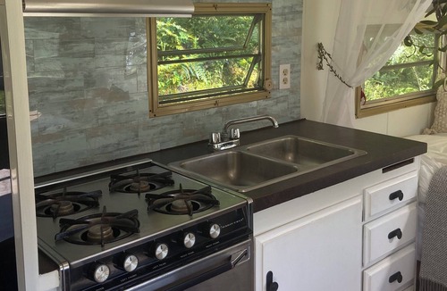 Kootenay Bay House | Shiva Hill Camper with Stunning Glacier Views
