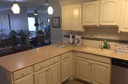 Port Clinton Condo | Shores #65: 2 BR/2 BA Sleeps 6