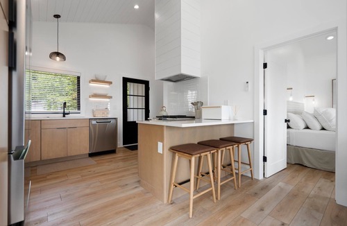 Traverse City Cottage | Silver Oaks Resort - Cottage Three