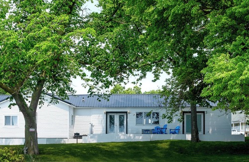Gypsum Apartment | Simply Kelleys Resort -The Great Escape East- charming and renovated 2-bed!