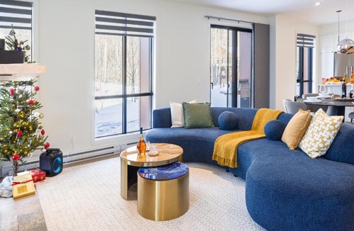 Versant Soleil Apartment | SKåL - Alpine View Near Casino, Village Shuttle, Golf & More