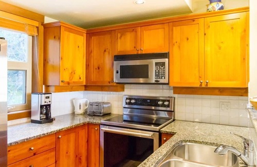 Upper Village Condo | Ski In & Out Minutes from Village, Private Hot Tub