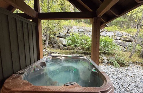Upper Village Condo | Ski In & Out Minutes from Village, Private Hot Tub