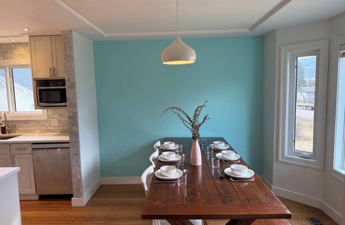 Smithers House | Smithers Home | Ski, Fish & Chef's Kitchen