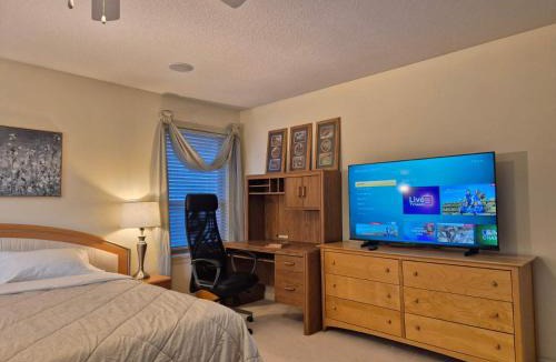 Maple Ridge Bed & Breakfast | Solo Room-Meadow Ridge Haven
