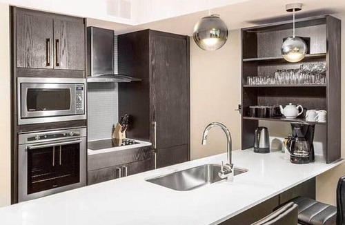Collingwood Apartment | Spacious 1 BR | Living Water Resort and Spa
