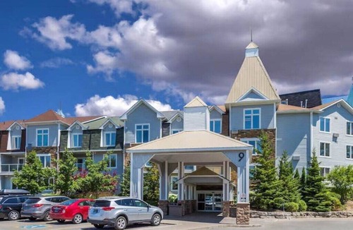 Collingwood Apartment | Spacious 1 BR | Living Water Resort and Spa